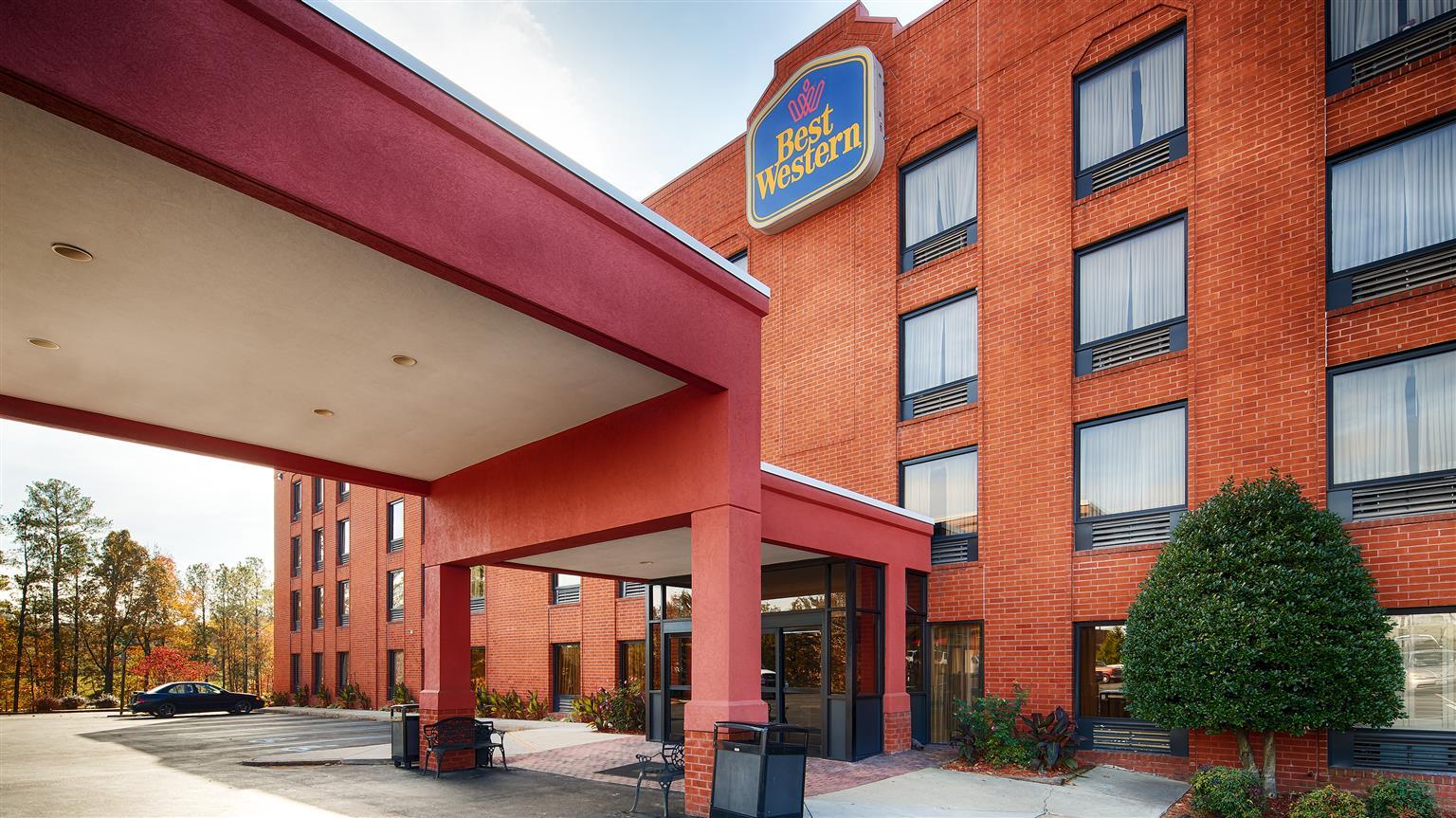Best Western Plus Executive Hotel Richmond Dumbarton Экстерьер фото